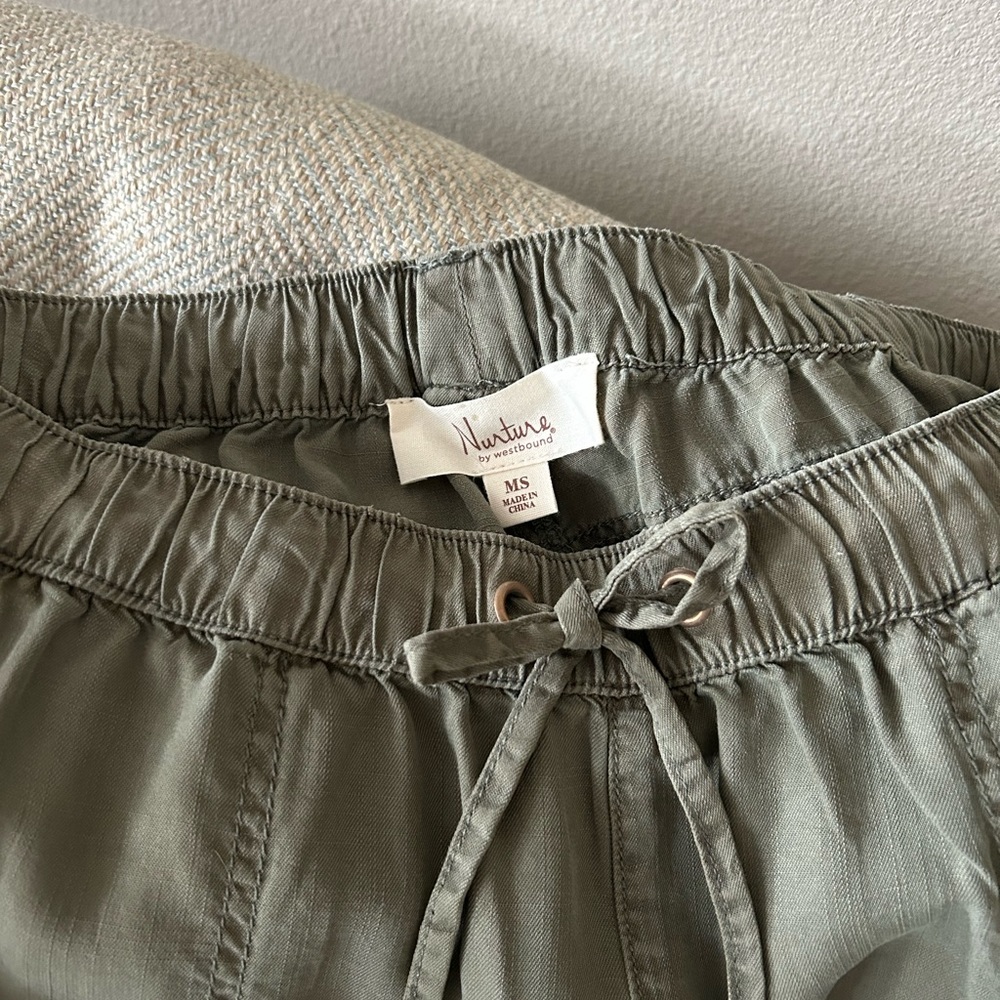 Nurture by Westbound drawstring elastic waist cropped pants